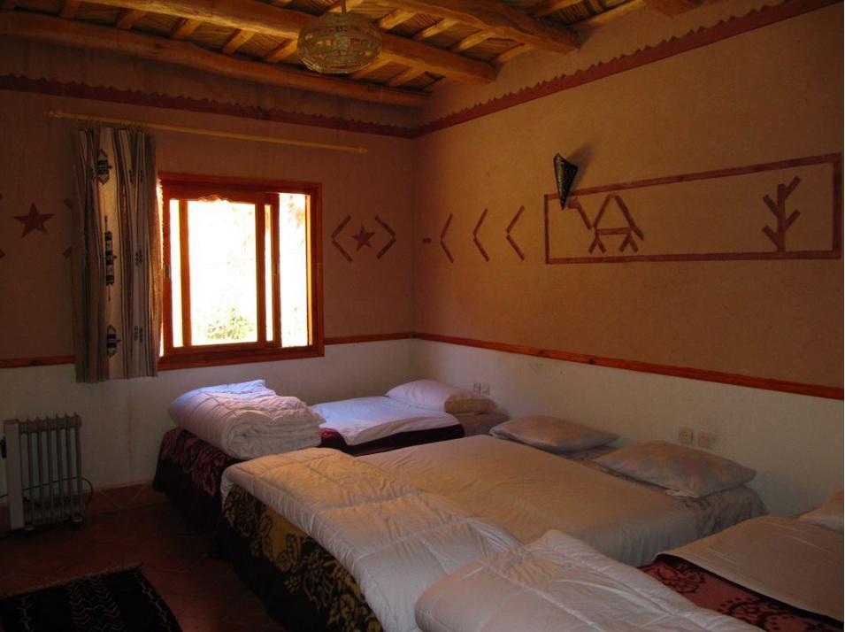 Auberge Des Peupliers Cafe Restaurant Akhendachou n'Ait Ouffi Room photo