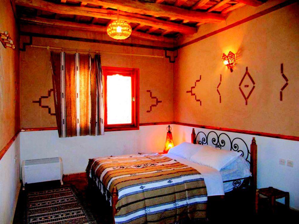 Auberge Des Peupliers Cafe Restaurant Akhendachou n'Ait Ouffi Exterior photo